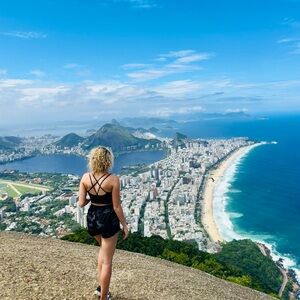 Meet your Posher, Elyse